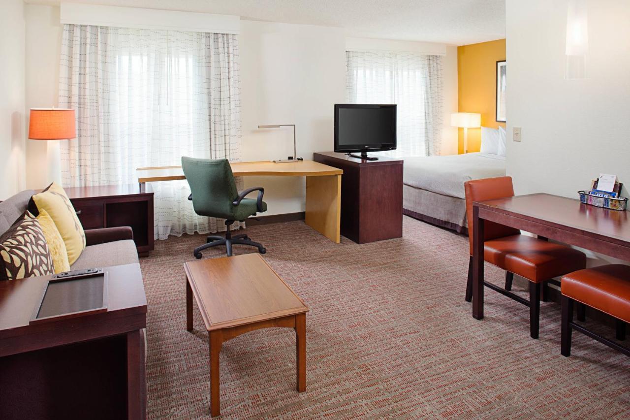 - West Otel